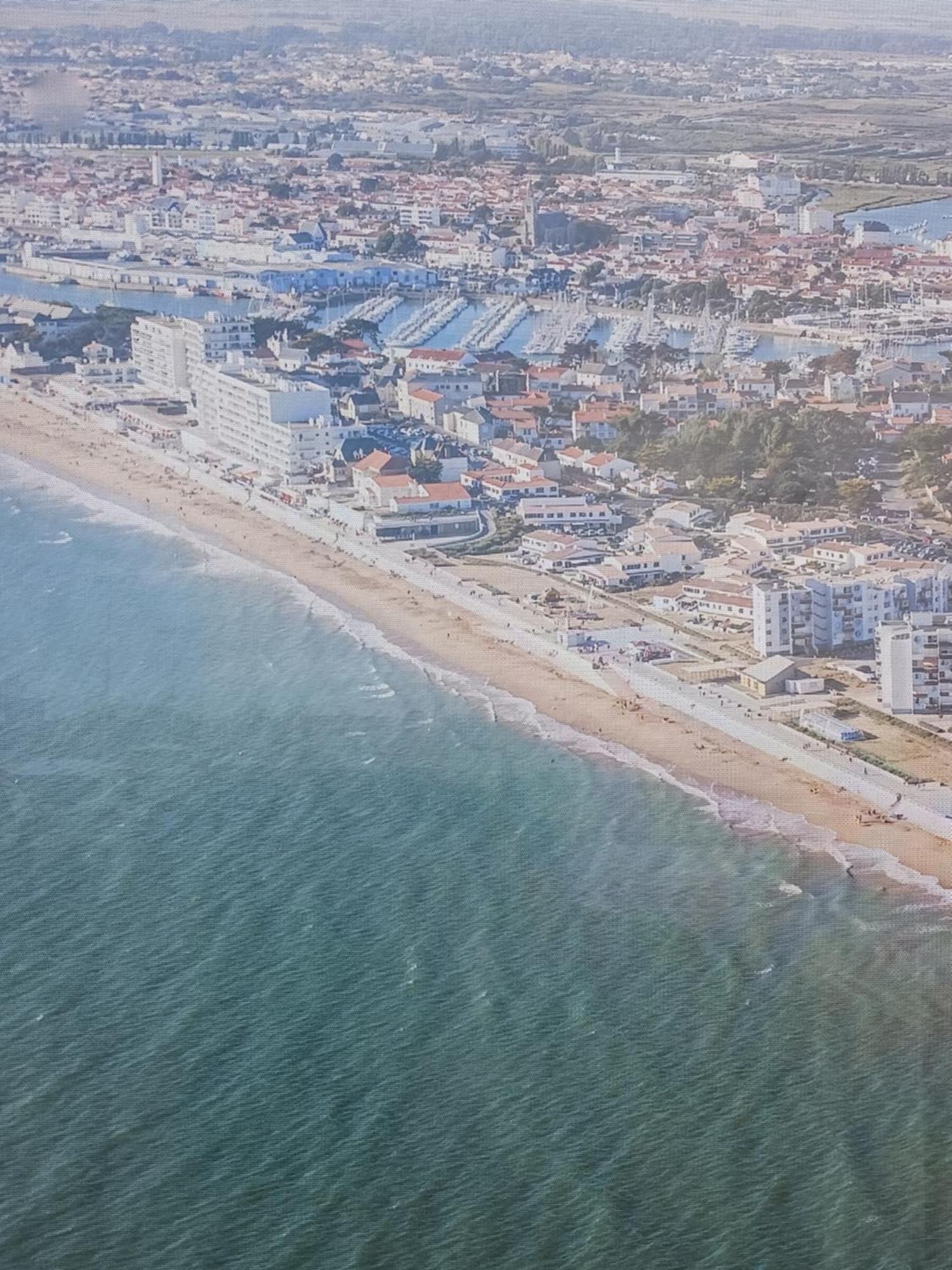 Residence La Garenne A La Grande Plage, Vue Mer, Piscine Et Parking Prive, 6 Personnes Saint-Gilles-Croix-de-Vie Exteriér fotografie